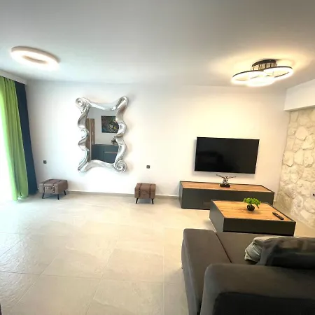 Lifestyle & Trends * Limenaria (Thasos)